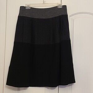 VINCE Colorblock Wool Blend A-Line Skirt Lined Pleated Gray & Black Size 8
